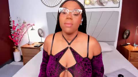 makena online show from February 26, 2026, 3:38 am