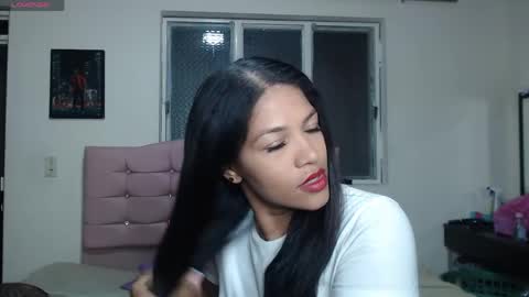 Snapshot of makennaa_1 chatting on May 27, 2026, 10:12 am MAKENNAA online show from May 27, 2026, 10:12 am