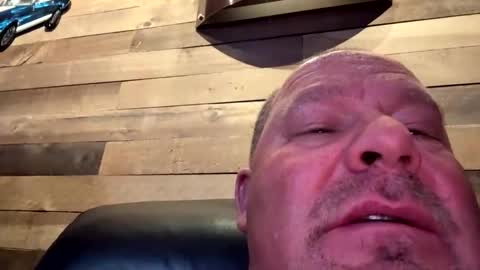 makeyousquirt1969 online show from November 2, 2025, 7:22 am