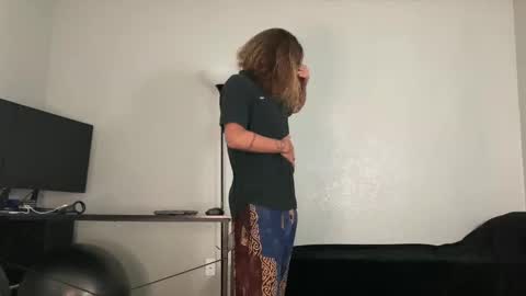 Mack  Makingmoans Twitter online show from November 21, 2025, 3:22 pm