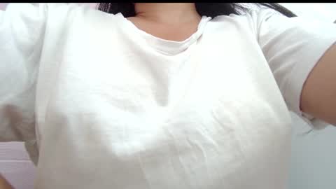 Snapshot of makulato chatting on June 23, 2026, 2:37 pm Maya online show from June 23, 2026, 2:37 pm