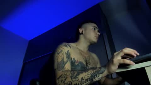 ADAM         online show from November 9, 2025, 9:02 pm