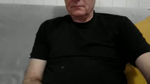 Snapshot of male_toy1 chatting on April 16, 2026, 6:30 pm male_toy1 online show from April 16, 2026, 6:30 pm