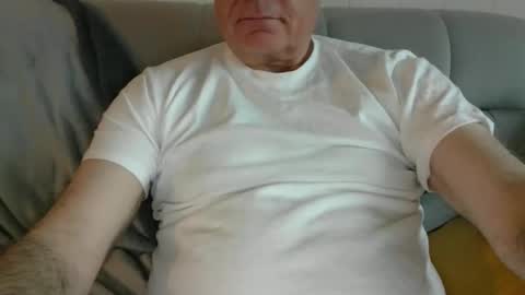 Snapshot of male_toy1 chatting on May 7, 2026, 6:24 pm male_toy1 online show from May 7, 2026, 6:24 pm