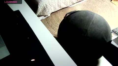 malebitch99999 online show from September 13, 2025, 5:02 pm