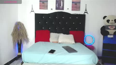 Snapshot of maleja_22_ chatting on November 27, 2025, 3:19 am Maleja online show from November 27, 2025, 3:19 am