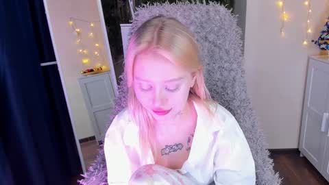 Malena online show from December 28, 2024, 10:25 am