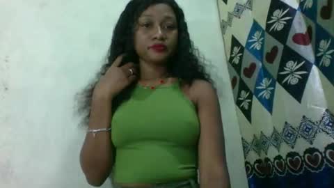 Snapshot of malia1653 chatting on April 29, 2026, 9:57 am malia1653 online show from April 29, 2026, 9:57 am