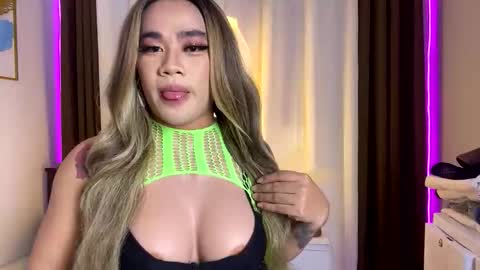 malia online show from November 3, 2025, 7:20 am