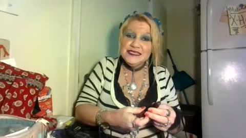 malinda702 online show from February 8, 2026, 10:18 am