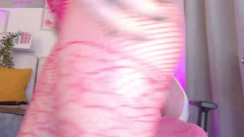 Snapshot of malka_burning chatting on May 23, 2026, 7:07 pm Malka online show from May 23, 2026, 7:07 pm
