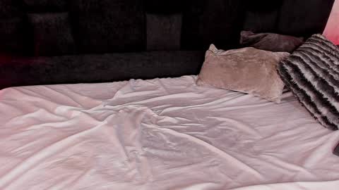 mallory_dietlinde online show from February 6, 2025, 8:29 am