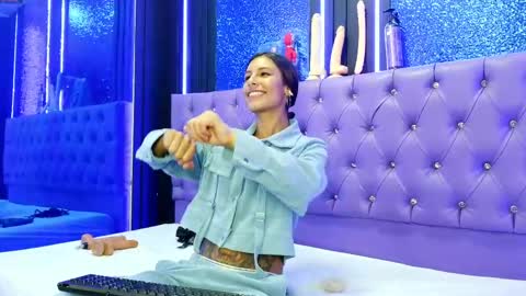 Snapshot of malory_cortez chatting on May 6, 2026, 10:04 pm Malory online show from May 6, 2026, 10:04 pm
