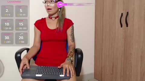 Malory  online show from March 12, 2025, 12:10 am