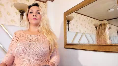 MalorySweet  online show from May 10, 2026, 1:38 pm