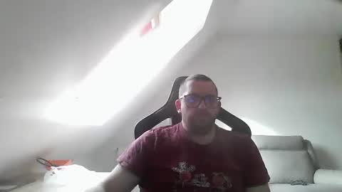 breton online show from December 2, 2024, 1:24 pm