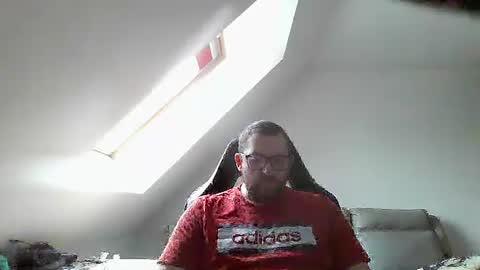 breton online show from March 8, 2026, 1:04 pm