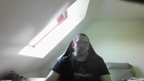 breton online show from March 18, 2026, 9:01 am