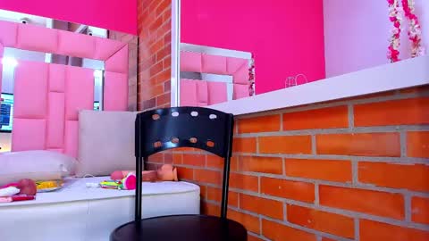 Snapshot of malu_horny_69 chatting on March 9, 2025, 4:55 pm Melanie online show from March 9, 2025, 4:55 pm