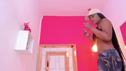 Snapshot of malu_horny_69 chatting on February 14, 2026, 7:43 pm Melanie online show from February 14, 2026, 7:43 pm