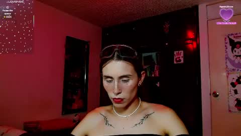 Snapshot of malud_09 chatting on July 5, 2026, 4:07 am online show from July 5, 2026, 4:07 am