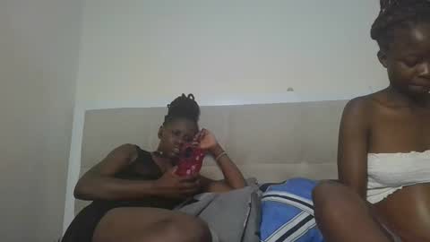 mamaa online show from March 11, 2026, 5:52 pm