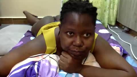 mamasita2023 online show from September 27, 2025, 9:58 am