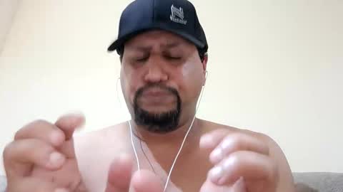 Snapshot of man_new chatting on November 19, 2025, 12:43 am Man new online show from November 19, 2025, 12:43 am
