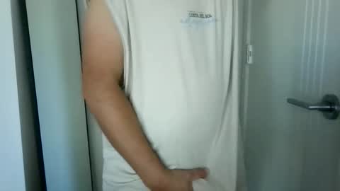 Snapshot of manbroadcasting001 chatting on February 23, 2026, 12:52 am manbroadcasting001 online show from February 23, 2026, 12:52 am