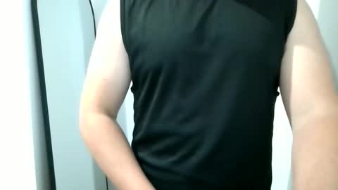 Snapshot of manbroadcasting001 chatting on March 15, 2026, 1:06 pm manbroadcasting001 online show from March 15, 2026, 1:06 pm