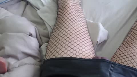 ..          .. online show from December 20, 2024, 4:25 pm