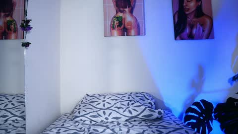 mandy_l33_ online show from February 8, 2025, 10:19 pm