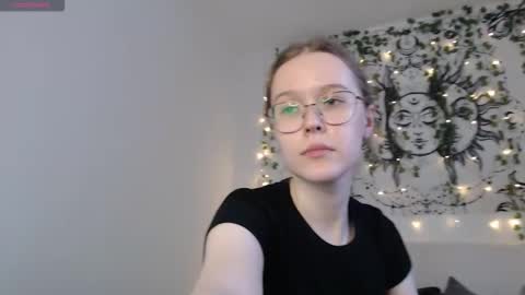 Mandy online show from September 26, 2025, 3:05 pm