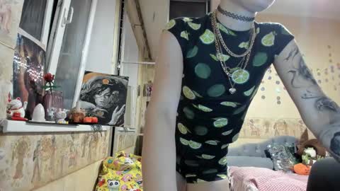 Snapshot of mandyshine chatting on November 18, 2025, 5:06 pm Mandy online show from November 18, 2025, 5:06 pm