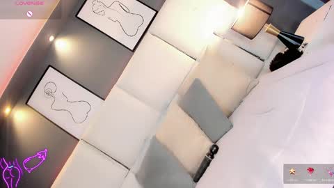 Snapshot of manellyksparklee chatting on April 25, 2026, 2:14 pm manellyksparklee online show from April 25, 2026, 2:14 pm