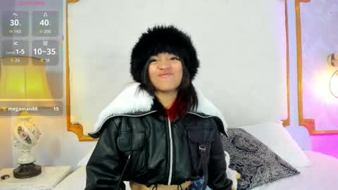 manelyk_evanss online show from October 5, 2025, 8:12 am