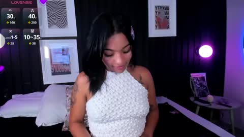 manelyk_evanss online show from June 2, 2026, 6:32 pm