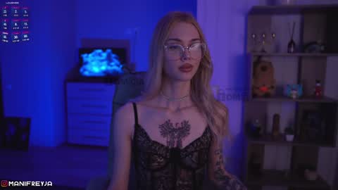 Amelie online show from December 20, 2024, 8:23 pm