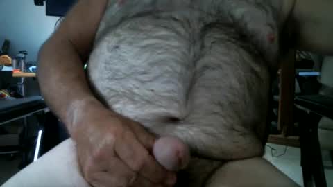 manleg439 online show from April 15, 2026, 4:25 pm