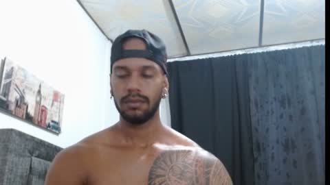 Snapshot of manolofitt chatting on January 28, 2025, 4:18 am Manolo online show from January 28, 2025, 4:18 am