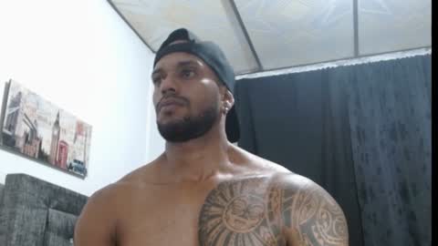 Snapshot of manolofitt chatting on February 2, 2025, 2:06 am Manolo online show from February 2, 2025, 2:06 am