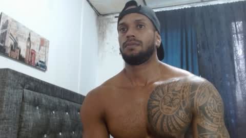 Snapshot of manolofitt chatting on February 4, 2025, 8:17 pm Manolo online show from February 4, 2025, 8:17 pm