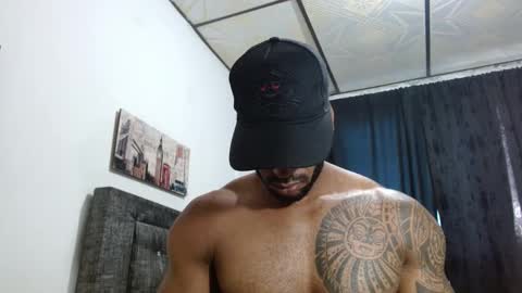 Snapshot of manolofitt chatting on February 5, 2025, 2:59 pm Manolo online show from February 5, 2025, 2:59 pm