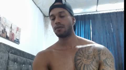 Snapshot of manolofitt chatting on February 10, 2025, 6:35 pm Manolo online show from February 10, 2025, 6:35 pm