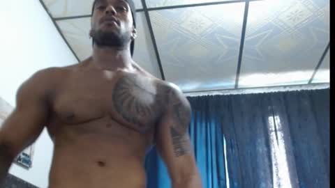 Snapshot of manolofitt chatting on February 13, 2025, 6:38 pm Manolo online show from February 13, 2025, 6:38 pm