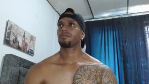 Snapshot of manolofitt chatting on February 18, 2025, 5:21 pm Manolo online show from February 18, 2025, 5:21 pm