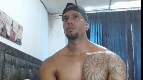 Snapshot of manolofitt chatting on March 2, 2025, 3:48 pm Manolo online show from March 2, 2025, 3:48 pm