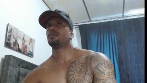 Snapshot of manolofitt chatting on March 10, 2025, 6:23 pm Manolo online show from March 10, 2025, 6:23 pm