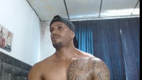 Snapshot of manolofitt chatting on March 11, 2025, 6:52 pm Manolo online show from March 11, 2025, 6:52 pm