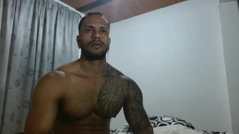 Snapshot of manolofitt chatting on September 15, 2025, 4:56 am Manolo online show from September 15, 2025, 4:56 am